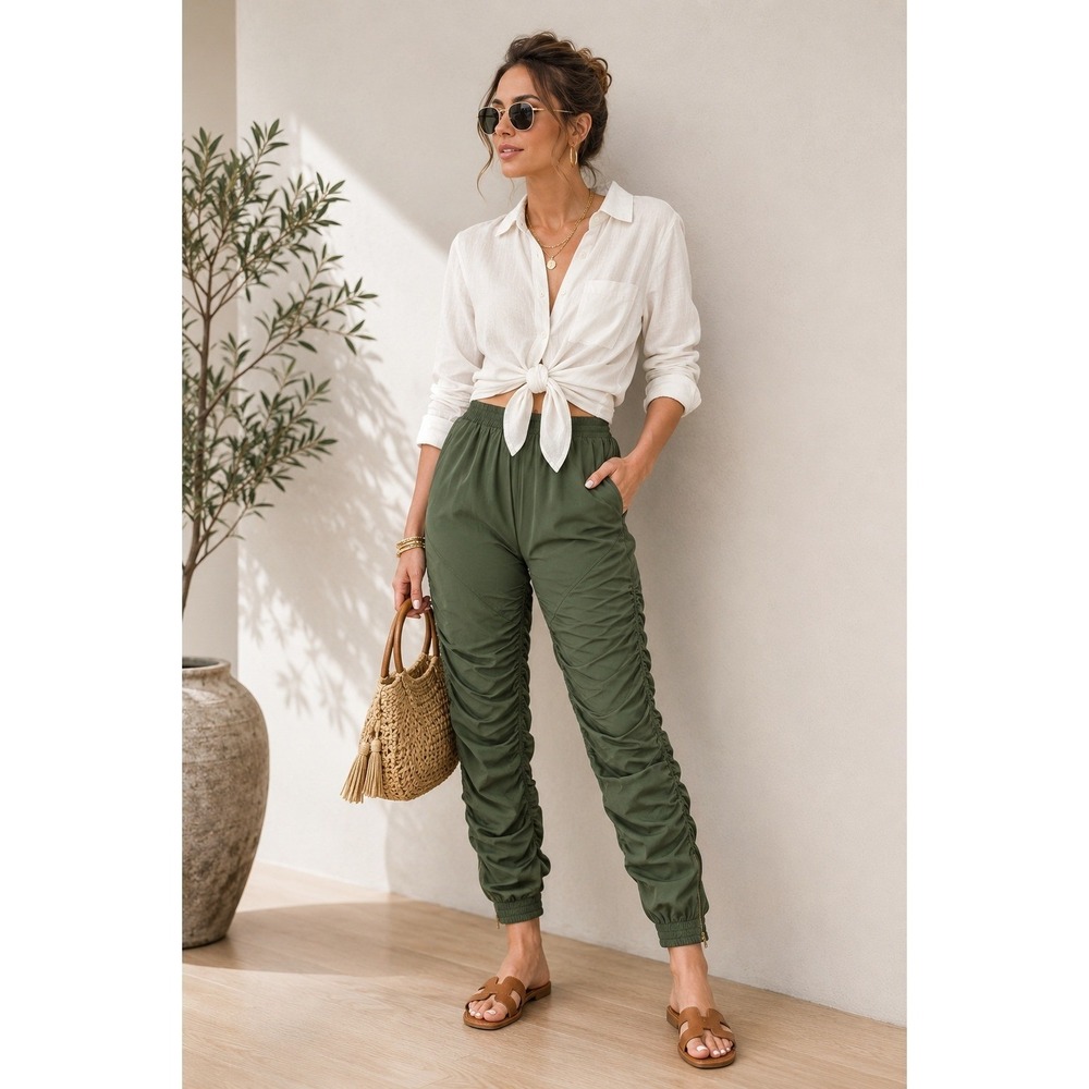 Zenana Women Green Ruched Pants Size S Zipper Pockets New With Tags